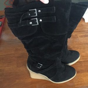 Black Heeled Boots